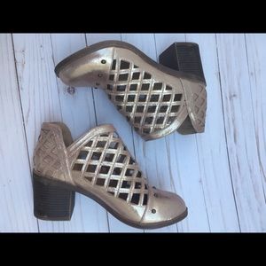 Michael Antonio 8.5 all vegan bootie